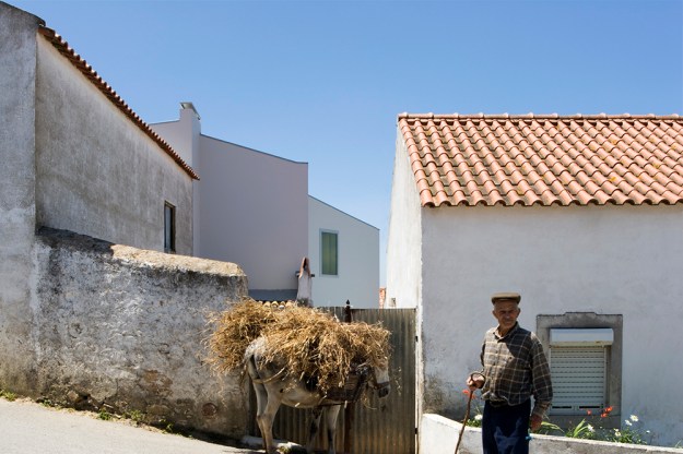 Bak Gordon Arquitectos - Casa em Óbidos © leonardo finotti