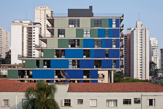 Nitsche Arquitetos - João Moura Building © leonardo finotti
